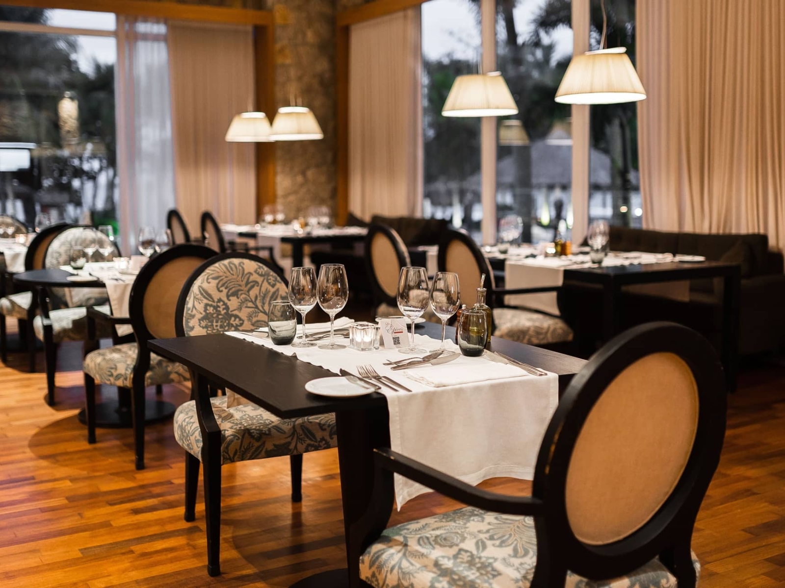 Restaurante Les epices Hotel Jequitimar Guaruj Resort Spa by Accor